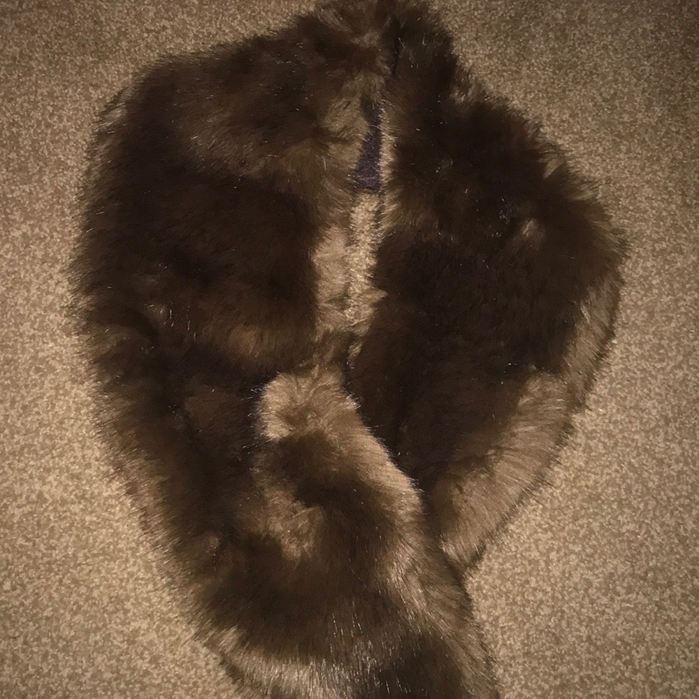 Faux fur stole